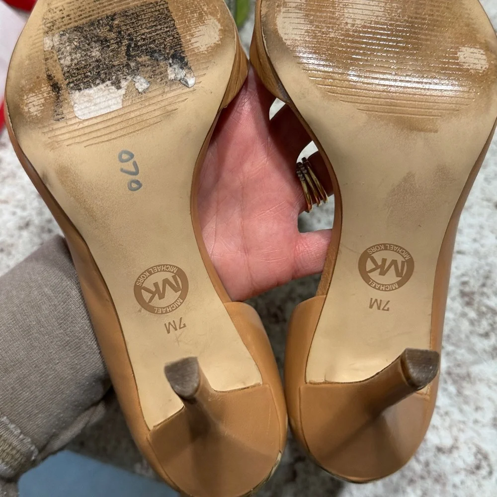 Michael Kors Tan Pointed Toe Pumps - Picture 5 of 5